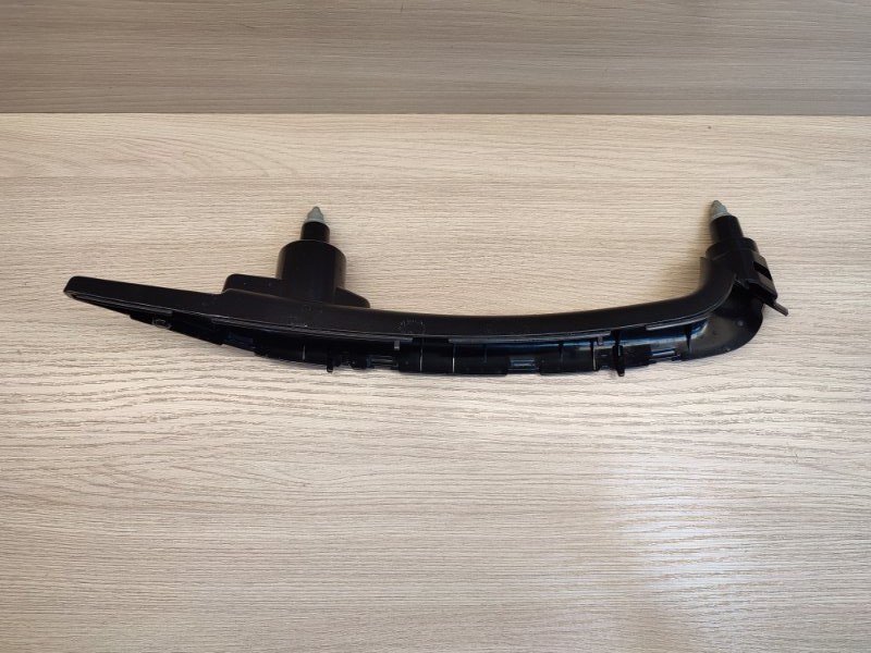 Кронштейн ручки двери