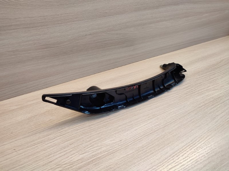 Кронштейн ручки двери