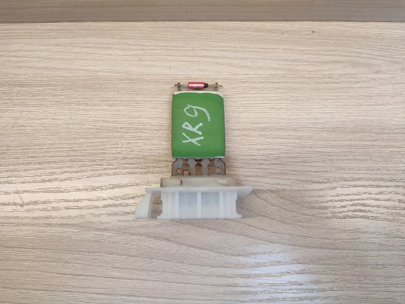 Резистор отопителя