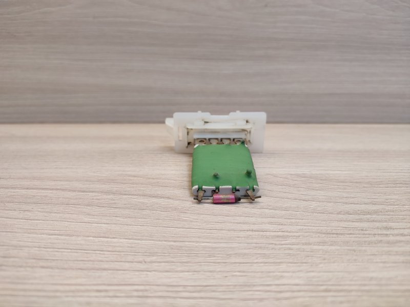 Резистор отопителя