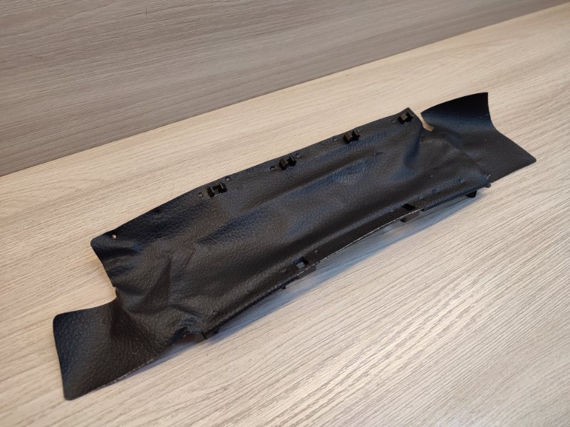 Подрулевой кожух