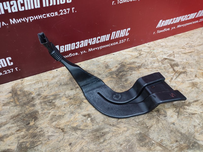 Воздуховод салона