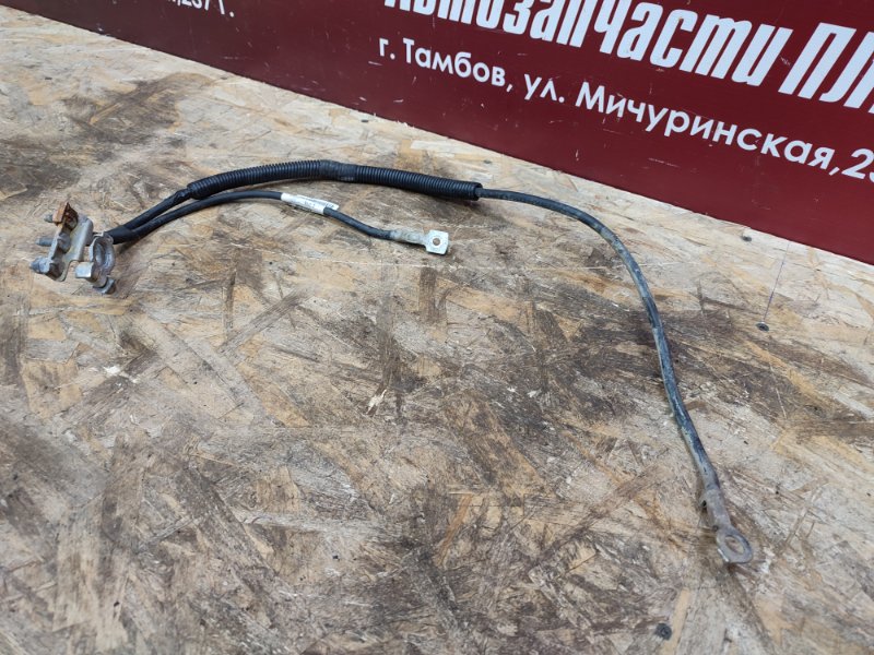 Клемма аккумулятора (минусовая)