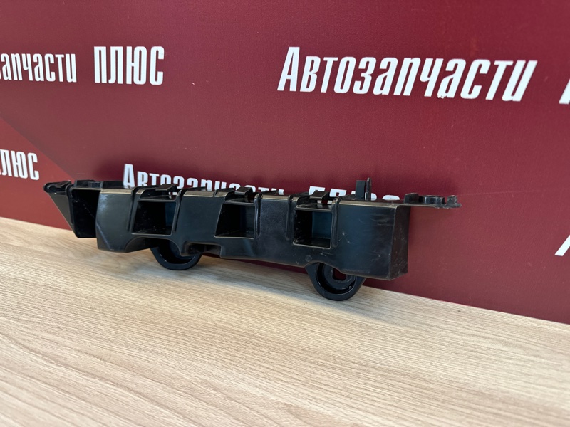 Кронштейн бампера