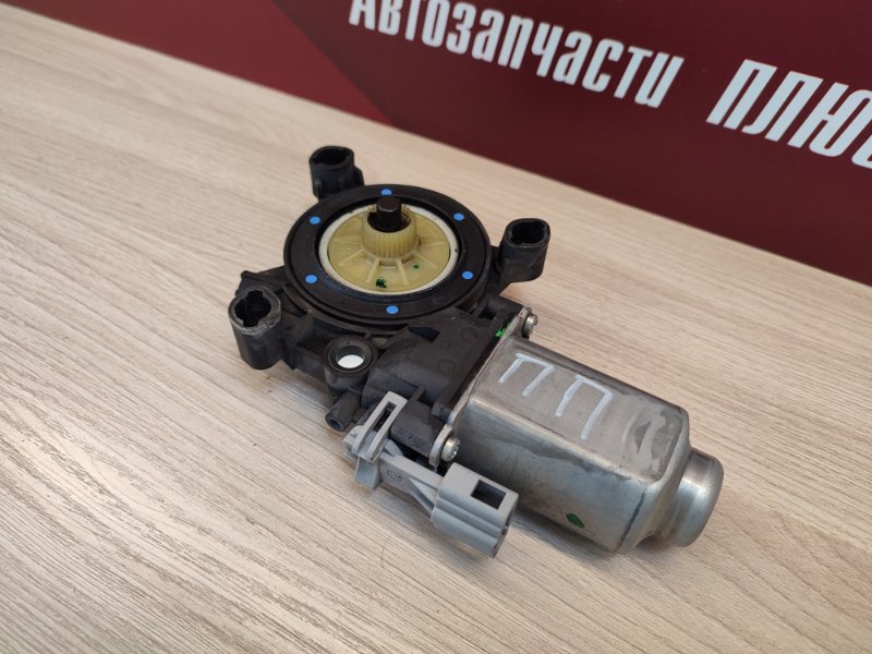 Мотор стеклоподъемника