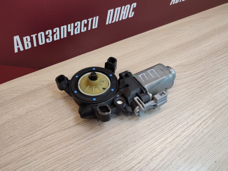 Мотор стеклоподъемника