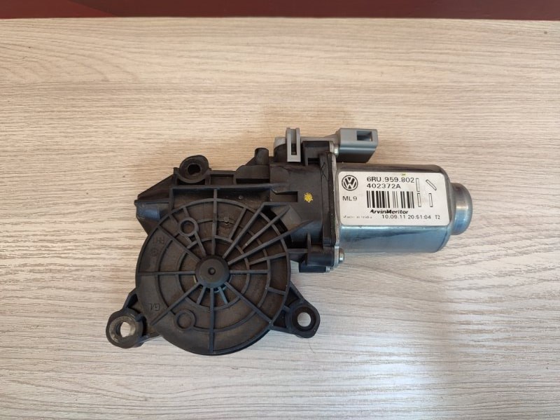 Мотор стеклоподъемника