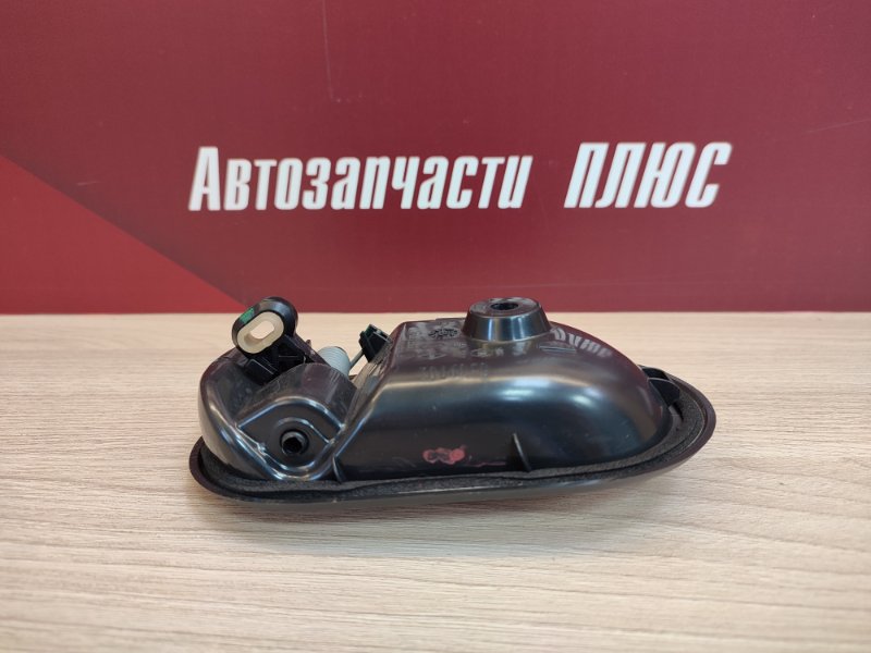 Внутренняя  ручка двери