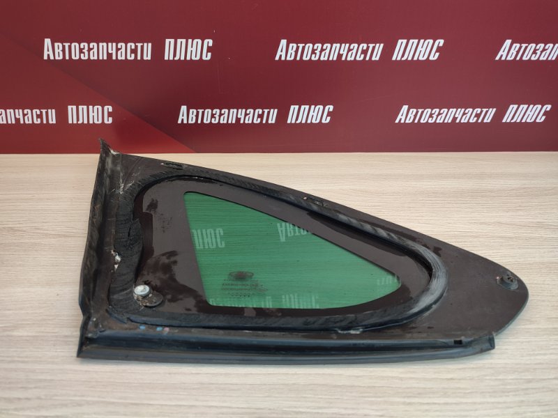 Форточка кузова