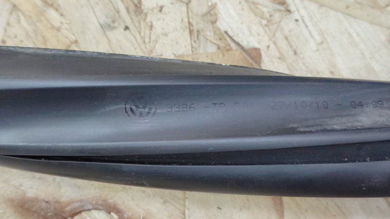 Уплотнитель рамки двери