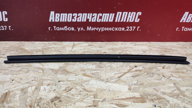 Уплотнитель стекла двери внутренний