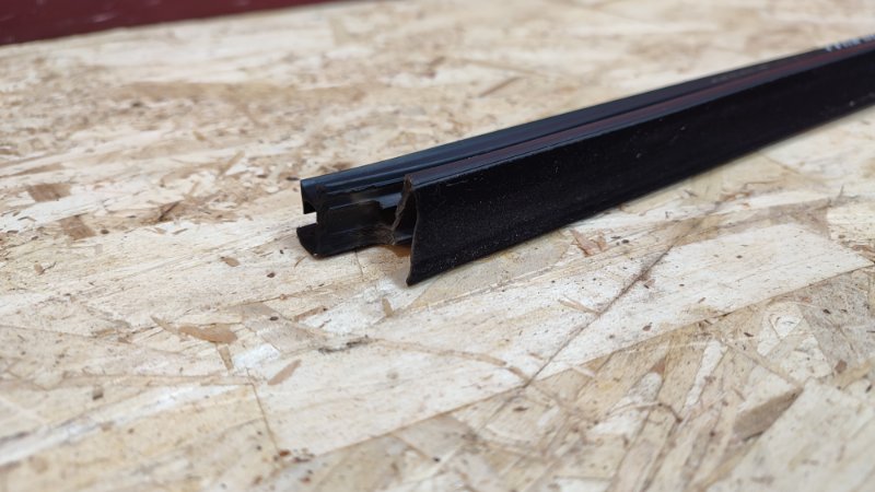 Уплотнитель стекла двери внутренний