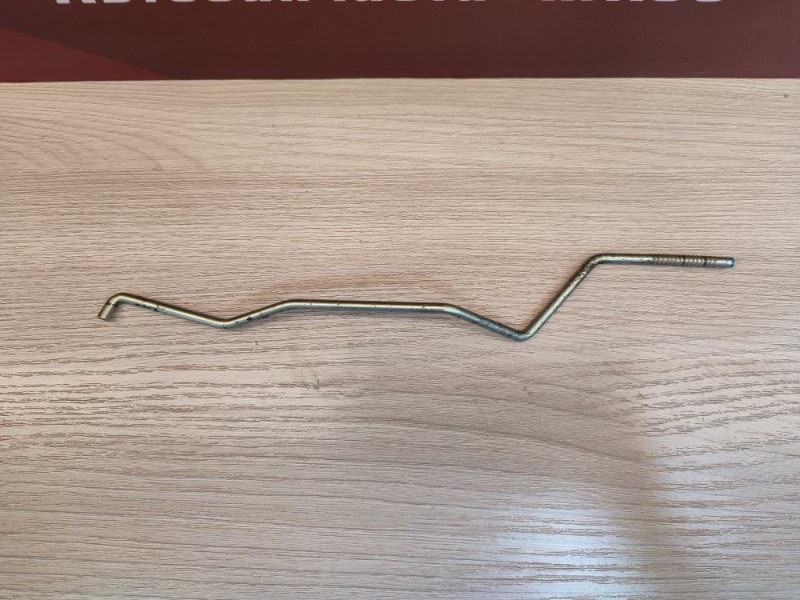 Тяга замка двери