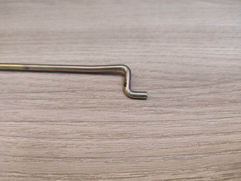 Тяга замка двери