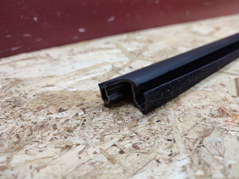 Уплотнитель стекла двери внутренний