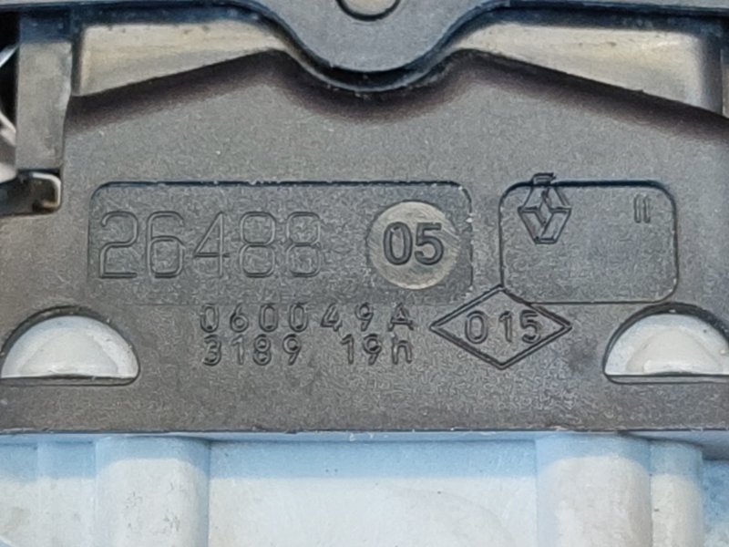 Кнопка обогрева сидений