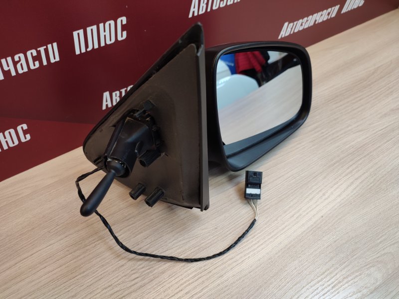 Зеркало заднего вида боковое