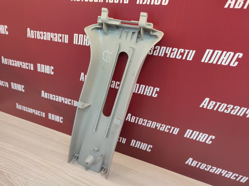 Обшивка средней стойки