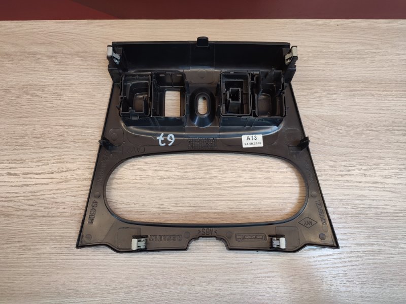 Накладка центральной консоли