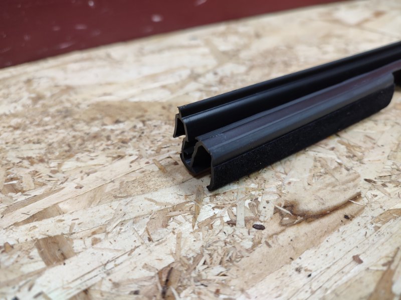 Уплотнитель стекла двери внутренний