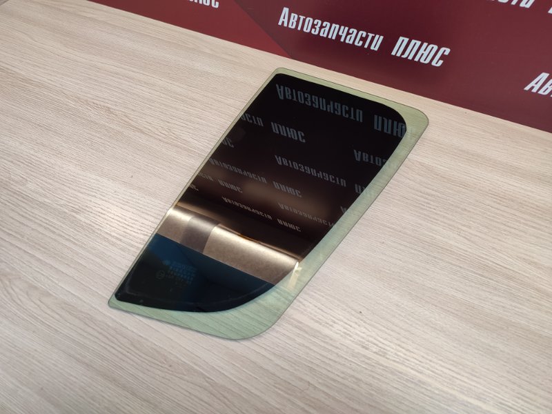 Форточка двери