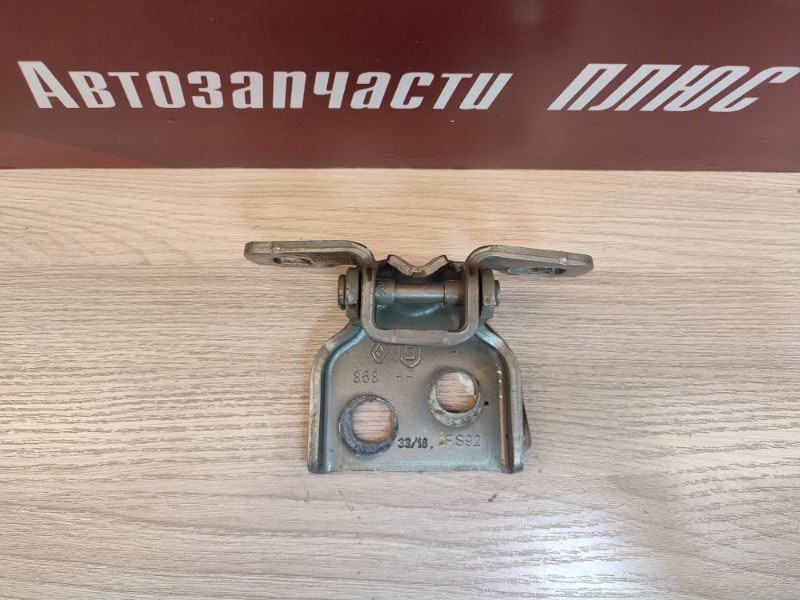 Петля двери