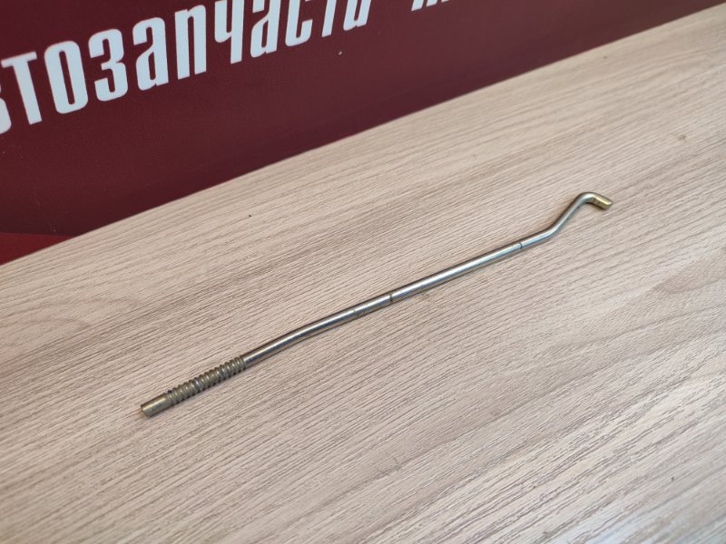 Тяга замка двери