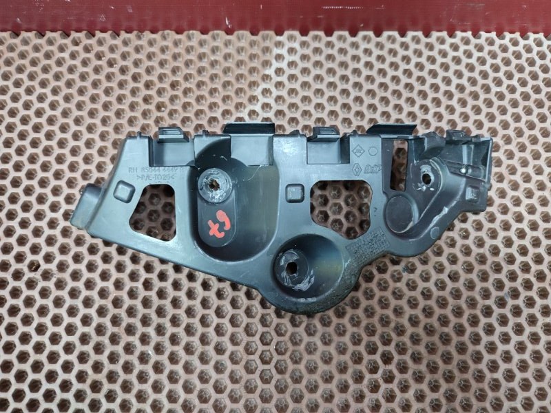 Кронштейн бампера