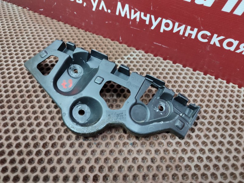 Кронштейн бампера