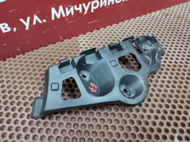 Кронштейн бампера