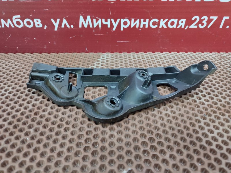 Кронштейн бампера