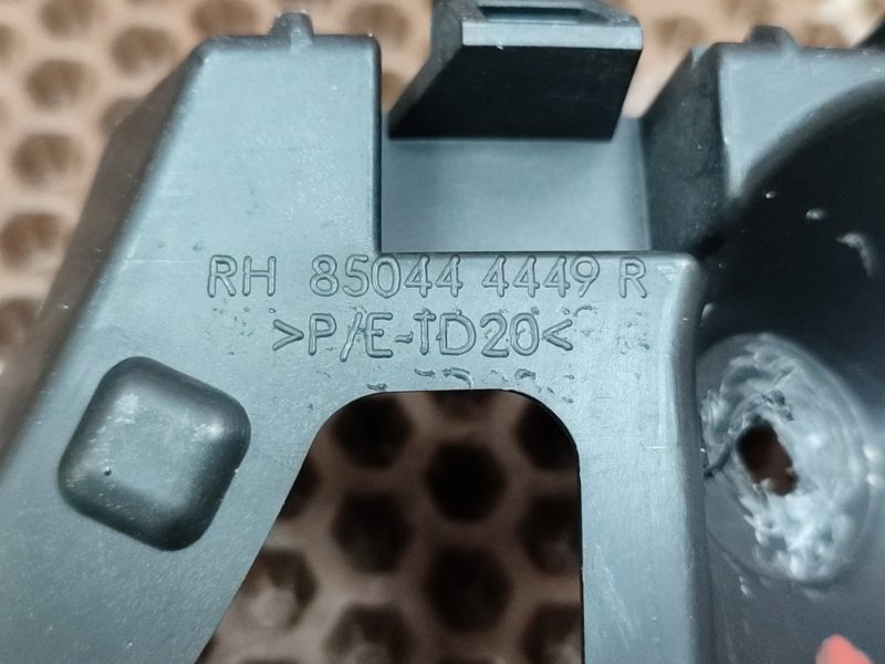 Кронштейн бампера