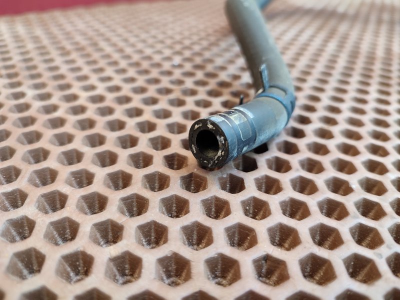 Шланг расширительного бачка