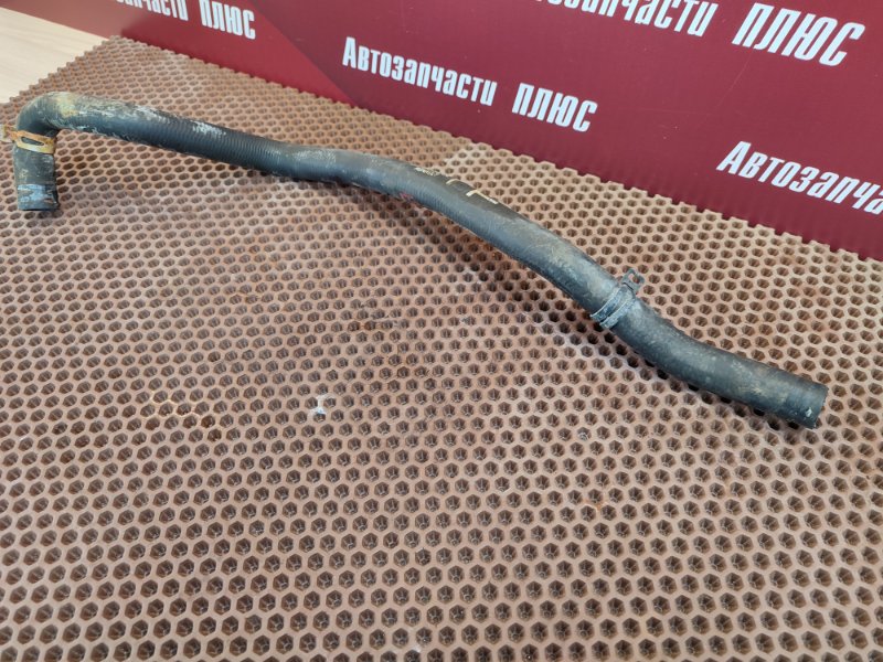 Патрубок отопителя