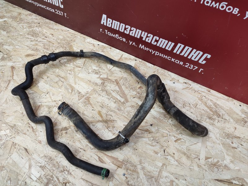 Патрубок радиатора