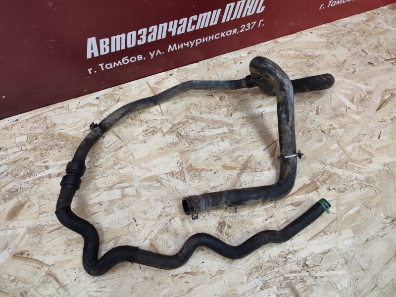 Патрубок радиатора