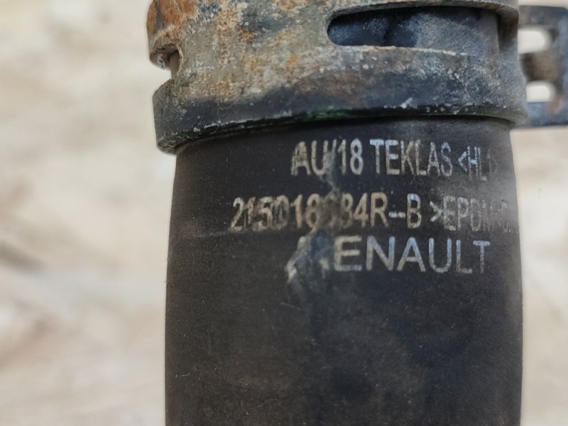 Патрубок радиатора