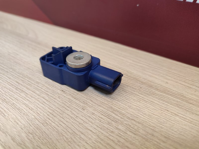 Датчик удара