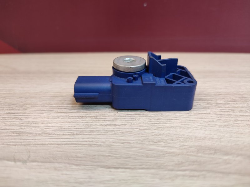 Датчик удара