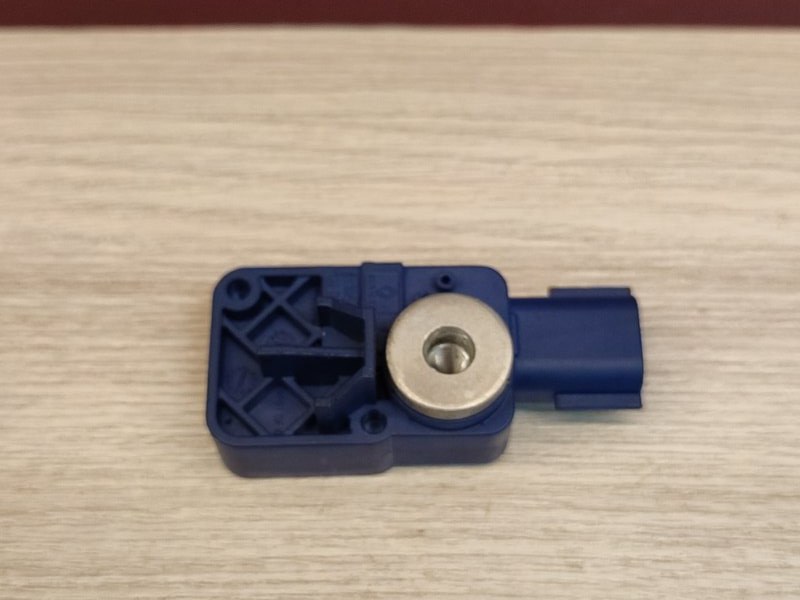 Датчик удара