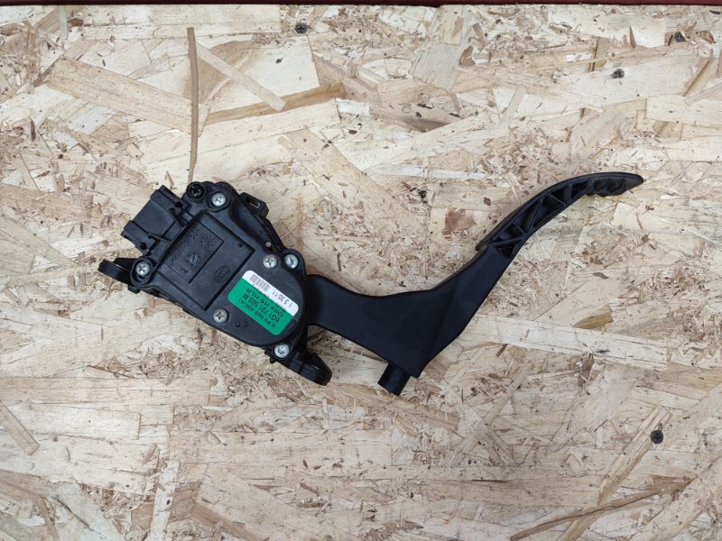 Педаль газа