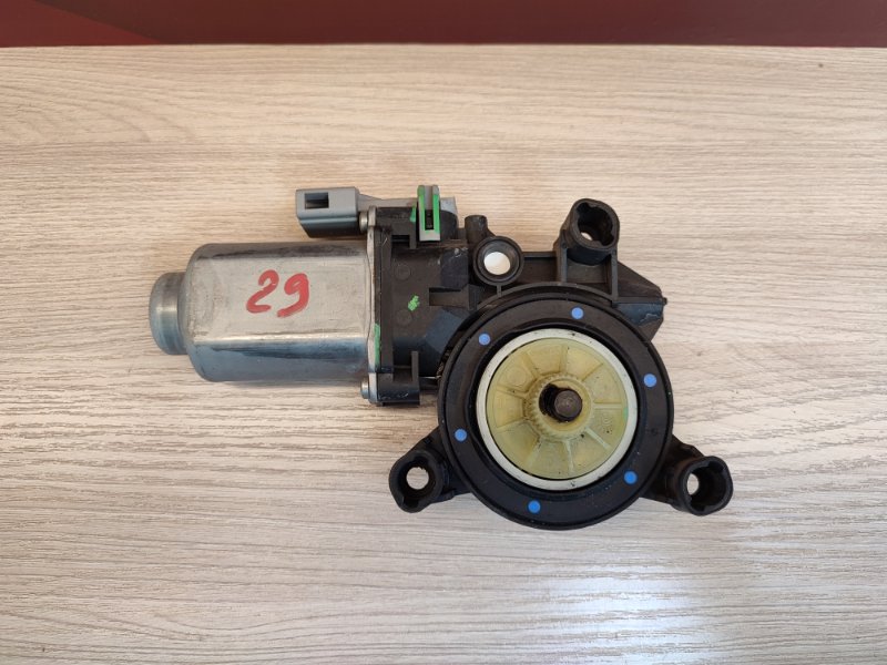 Мотор стеклоподъемника