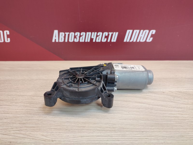 Мотор стеклоподъемника