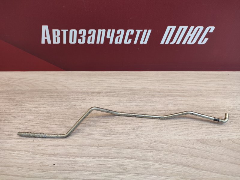 Тяга замка двери