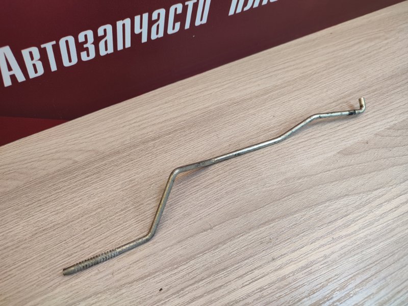 Тяга замка двери