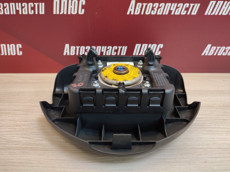 Подушка безопасности водителя