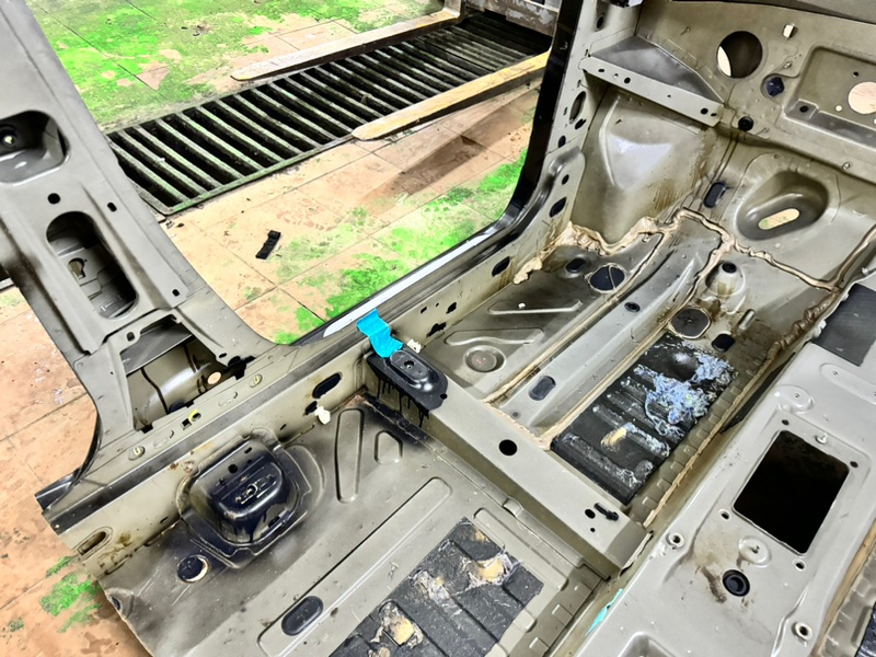 средняя стойка