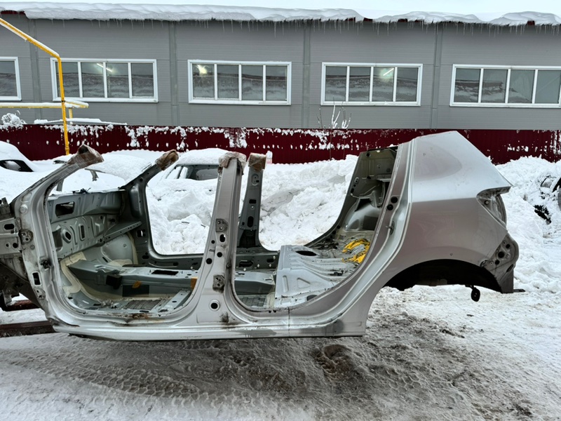 средняя стойка