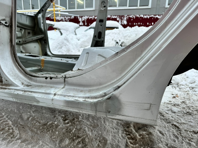 средняя стойка