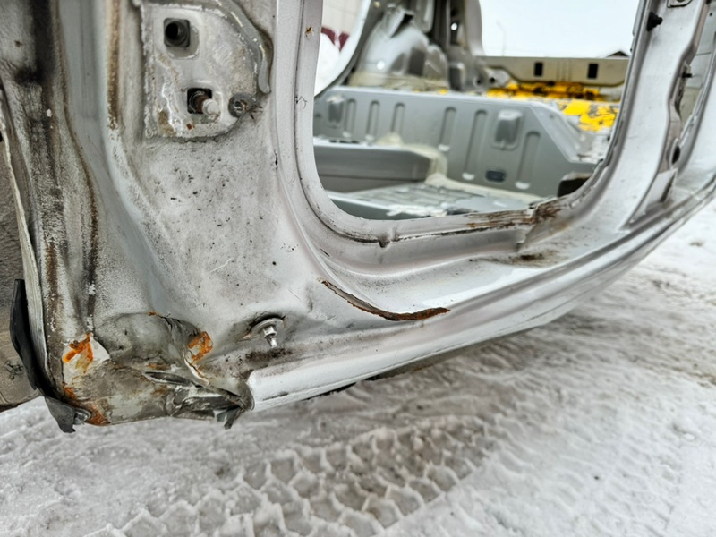 средняя стойка